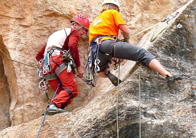 САМОЛЕТЫ ЛЕТЯТ В ДЮШАНБЕ. Часть 2. (Альпинизм, замин-карор, чемпионат снг, таджикистан, связки, школа)
