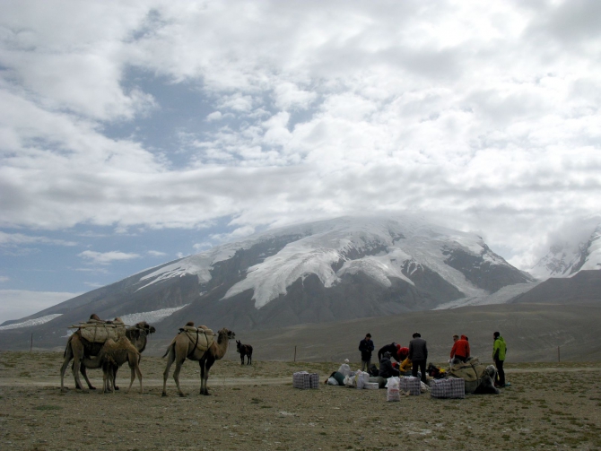 Краткий отчет о комплексной экспедиции МАИ на Китайский Памир летом 2011 г. (Альпинизм, долкун-музтаг, кокосель, комплексная экспедиция маи на китайский памир, кызылсель, музтаг-ата)