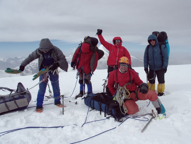 Краткий отчет о комплексной экспедиции МАИ на Китайский Памир летом 2011 г. (Альпинизм, долкун-музтаг, кокосель, комплексная экспедиция маи на китайский памир, кызылсель, музтаг-ата)