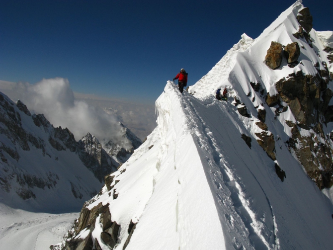 Краткий отчет о комплексной экспедиции МАИ на Китайский Памир летом 2011 г. (Альпинизм, долкун-музтаг, кокосель, комплексная экспедиция маи на китайский памир, кызылсель, музтаг-ата)