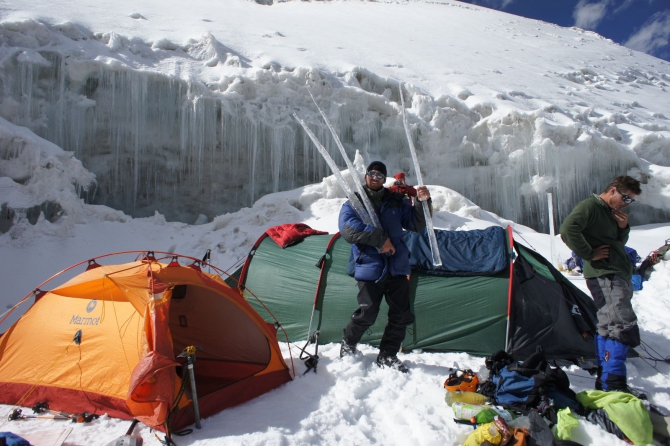 Краткий отчет о комплексной экспедиции МАИ на Китайский Памир летом 2011 г. (Альпинизм, долкун-музтаг, кокосель, комплексная экспедиция маи на китайский памир, кызылсель, музтаг-ата)