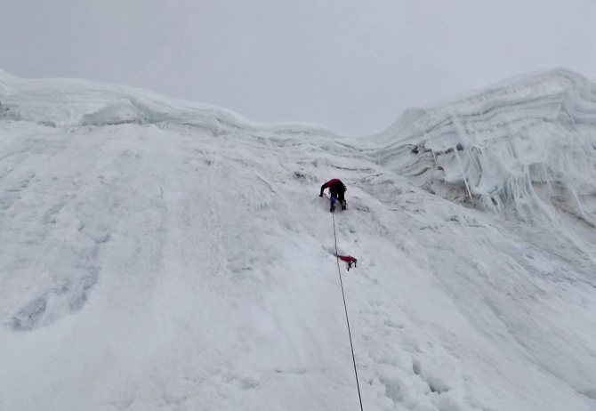 Полный фотоотчёт проекта Полёт над Тянь-Шанем. (Альпинизм, иныльчек, победа, турклуб маи, пик победы, центральный тянь-шань, озеро мерцбахера, сарыджас, пик пионер)