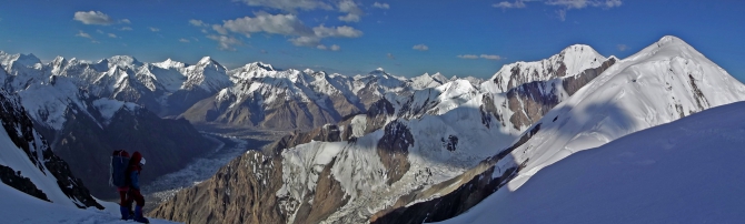 Полный фотоотчёт проекта Полёт над Тянь-Шанем. (Альпинизм, иныльчек, победа, турклуб маи, пик победы, центральный тянь-шань, озеро мерцбахера, сарыджас, пик пионер)