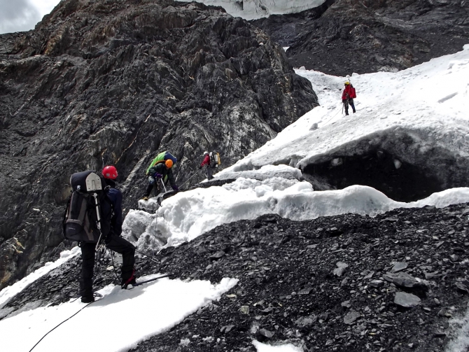 Полный фотоотчёт проекта Полёт над Тянь-Шанем. (Альпинизм, иныльчек, победа, турклуб маи, пик победы, центральный тянь-шань, озеро мерцбахера, сарыджас, пик пионер)