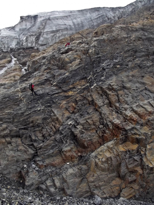 Полный фотоотчёт проекта Полёт над Тянь-Шанем. (Альпинизм, иныльчек, победа, турклуб маи, пик победы, центральный тянь-шань, озеро мерцбахера, сарыджас, пик пионер)