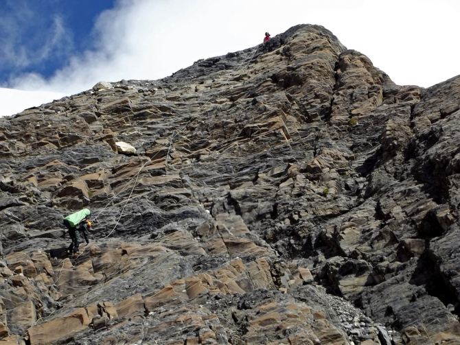 Полный фотоотчёт проекта Полёт над Тянь-Шанем. (Альпинизм, иныльчек, победа, турклуб маи, пик победы, центральный тянь-шань, озеро мерцбахера, сарыджас, пик пионер)