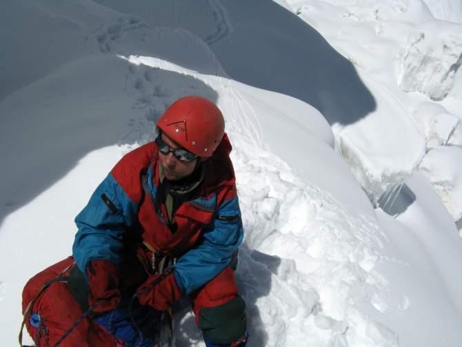 Полный фотоотчёт проекта Полёт над Тянь-Шанем. (Альпинизм, иныльчек, победа, турклуб маи, пик победы, центральный тянь-шань, озеро мерцбахера, сарыджас, пик пионер)
