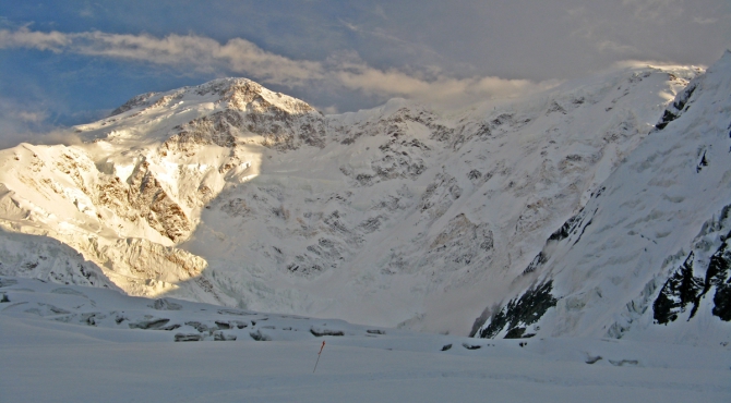 Полный фотоотчёт проекта Полёт над Тянь-Шанем. (Альпинизм, иныльчек, победа, турклуб маи, пик победы, центральный тянь-шань, озеро мерцбахера, сарыджас, пик пионер)