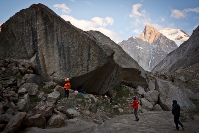 «Трансерфинг» на Аксу (Альпинизм, rapt-team., 5217, северная стена аксу, нефедов андрей, нефедов сергей, freeclimbing, rapt, grivel, sivera, свободное лазание, scarpa)