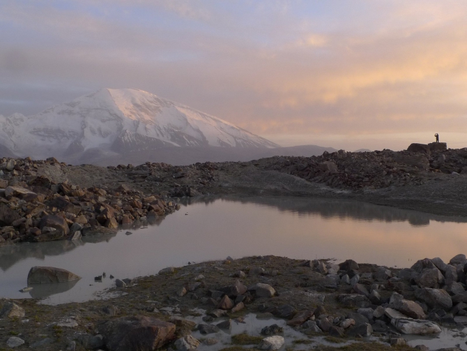 Тёмные картинки (Альпинизм, маи, музтаг-ата, китайский памир, комплексная экспедиция маи на китайский памир, коскулак, долкун-музтаг)