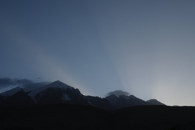 Тёмные картинки (Альпинизм, маи, музтаг-ата, китайский памир, комплексная экспедиция маи на китайский памир, коскулак, долкун-музтаг)