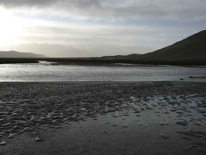 Тёмные картинки (Альпинизм, маи, музтаг-ата, китайский памир, комплексная экспедиция маи на китайский памир, коскулак, долкун-музтаг)