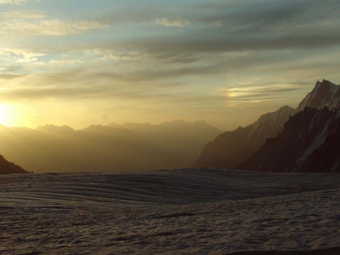 Тёмные картинки (Альпинизм, маи, музтаг-ата, китайский памир, комплексная экспедиция маи на китайский памир, коскулак, долкун-музтаг)