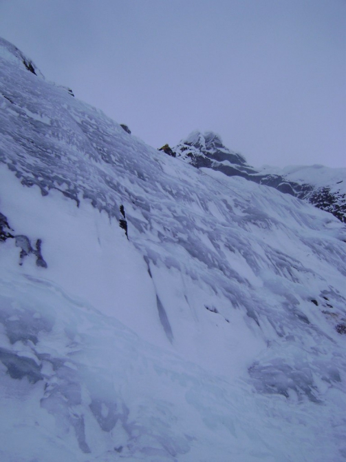 Есть ледовый маршрут в Хибинах. (Альпинизм, хибины, цирк поясов, дружкин, полукаров, кокшаров, ледолазание, бореалис)