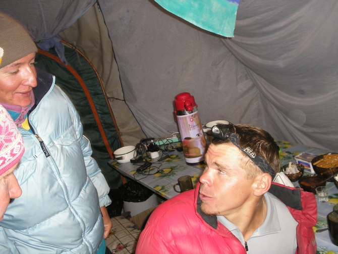 Суровый Южный. (Альпинизм, победа, южный иныльчек 2010.)