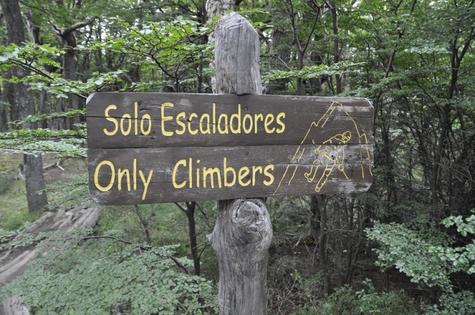 ПотоГония на на юго-восточной стене Пуансенота (Альпинизм, poincenot, climbing, new route, first ascent, дашкевич, серегин, дмитриенко, русский путь, патагония, первопроход, стена)