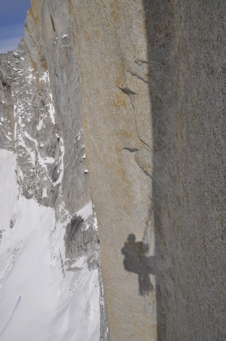 ПотоГония на на юго-восточной стене Пуансенота (Альпинизм, poincenot, climbing, new route, first ascent, дашкевич, серегин, дмитриенко, русский путь, патагония, первопроход, стена)