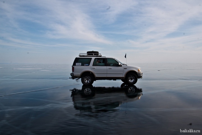 Фотоотчет с тура по льду Байкала. (Путешествия, джипы, март, лед)