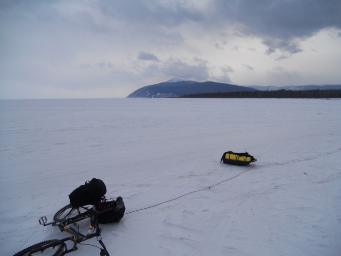 "Siberian Black Ice Race" как я проехал на велосипеде 1000 км за два месяца (Путешествия, байкал, лед, гонка)