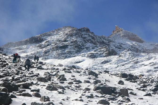 Гора Кения (Путешествие в колыбель Обамы - 3, Горный туризм, абердаре, батиан, африка)