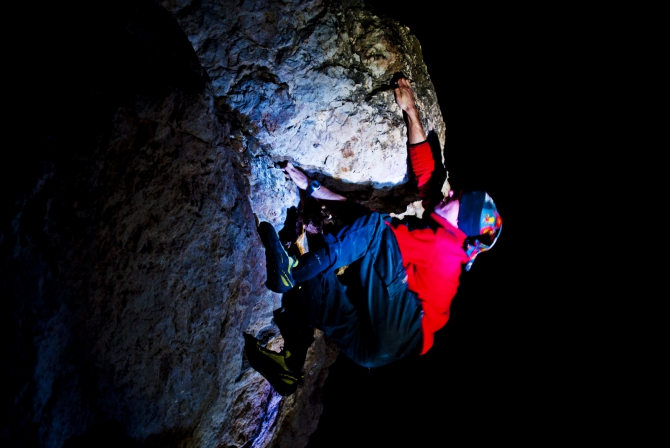 Болдеринг, пляж "Васили", Балаклава. (Скалолазание, васили.)