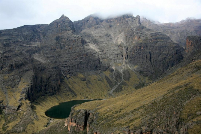 Гора Кения (Путешествие в колыбель Обамы - 4, Горный туризм, абердаре, батиан, африка)