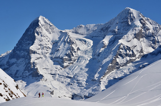 Powder Day Geographics: по следам агента 007 в Murren-Schilthorn (Бэккантри/Фрирайд, швейцария, катя коровина, андрей арсеев, алексей кислов, михаил малюгин, алексей логинов)
