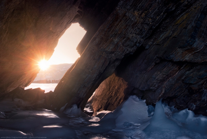 Экспедиция на коньках по льду Байкала (Бэккантри/Фрирайд, коньки, зима)