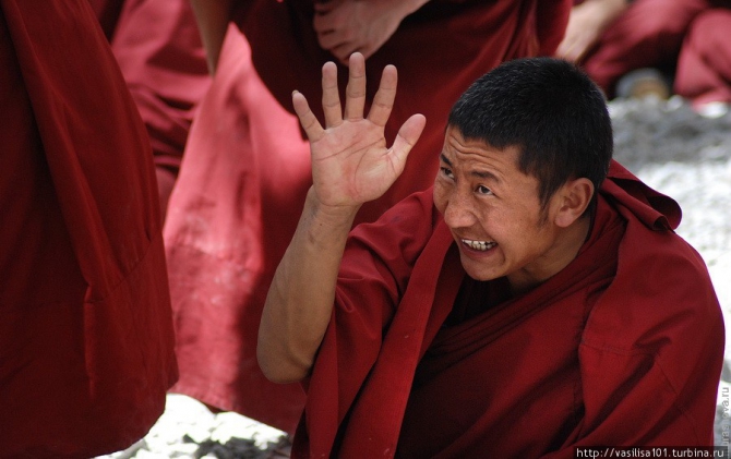 История про монахов монастыря Сера. Пасхальное повествование. (Путешествия, монастырь сера, лхасса, тибет)