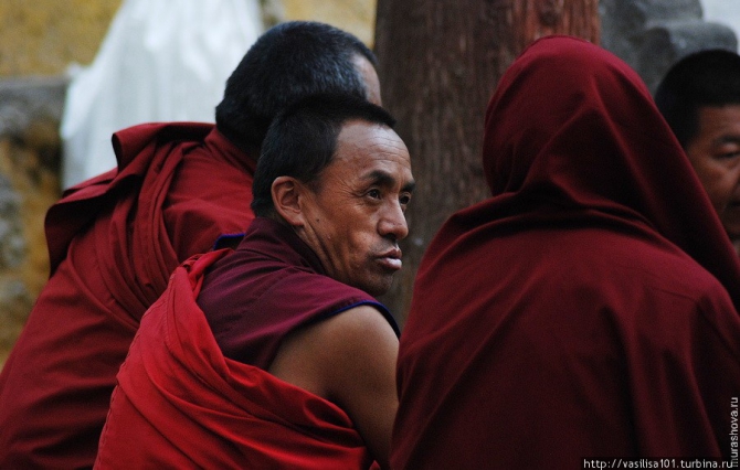 История про монахов монастыря Сера. Пасхальное повествование. (Путешествия, монастырь сера, лхасса, тибет)