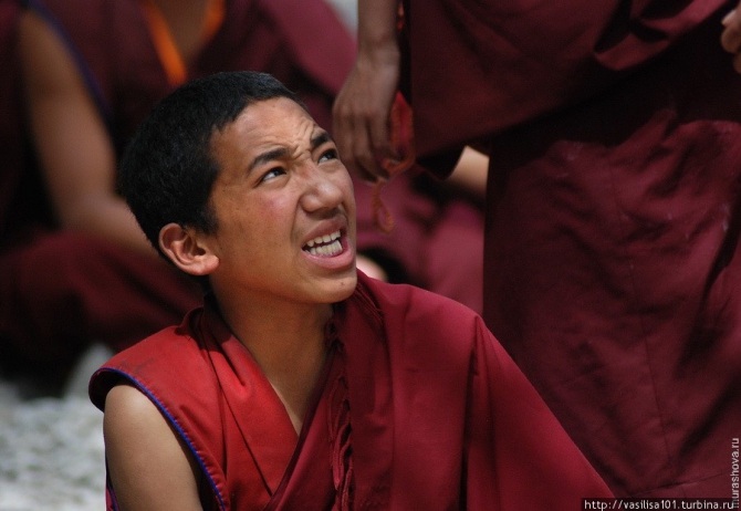 История про монахов монастыря Сера. Пасхальное повествование. (Путешествия, монастырь сера, лхасса, тибет)