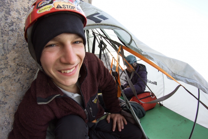 Вытяни - забивай - собери - разбери - спустись - поднимись - падай (падай?) - устал - спи. (Альпинизм, платформинг, фифинг, баулинг, "bigwall + ито", зуб морчеки, sivera team, интенсивный курс, сивера, нефедов, grivel, морчека, скалолазные маршруты, крым)