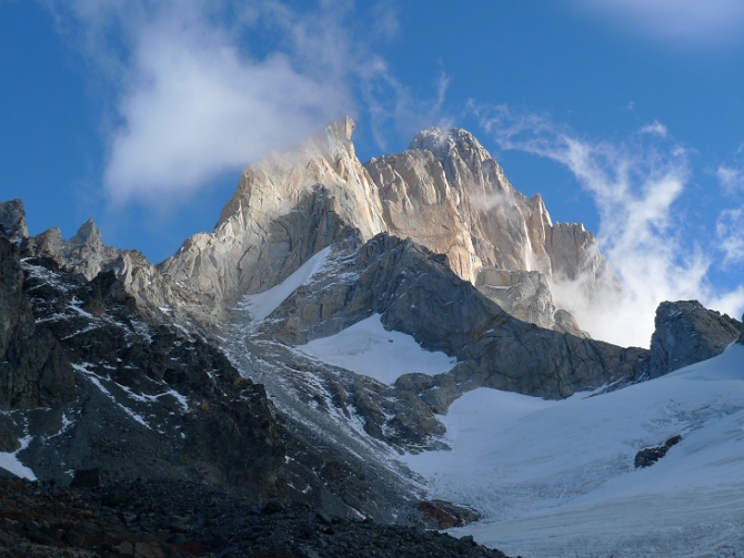 Patagonian werevolves (Альпинизм, first ascend, гуиламэ, дашкевич, sergey dashkevich, чалтен, первопроход, new route, manaraga-team, guillaumet, патагония)