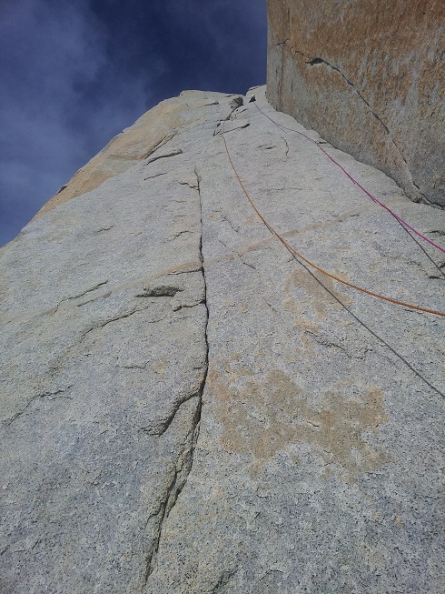 Patagonian werevolves (Альпинизм, first ascend, гуиламэ, дашкевич, sergey dashkevich, чалтен, первопроход, new route, manaraga-team, guillaumet, патагония)