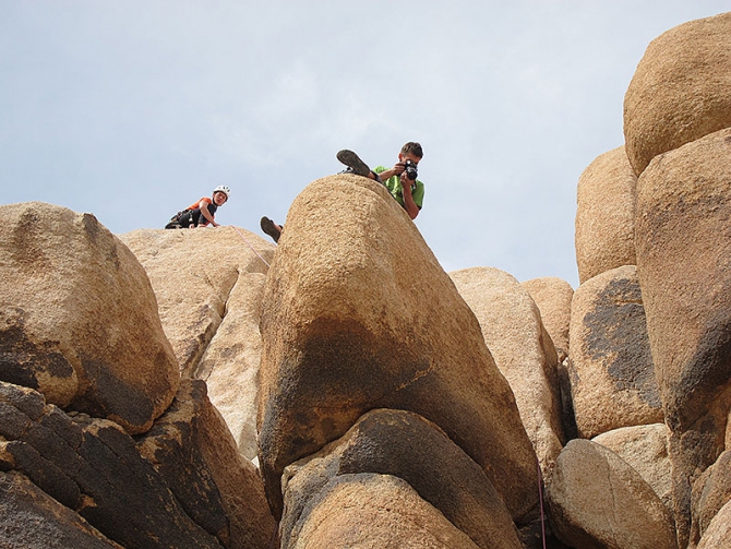 Оставляя суету городов... (Альпинизм, joshua tree, америка, zion women, джошуа)