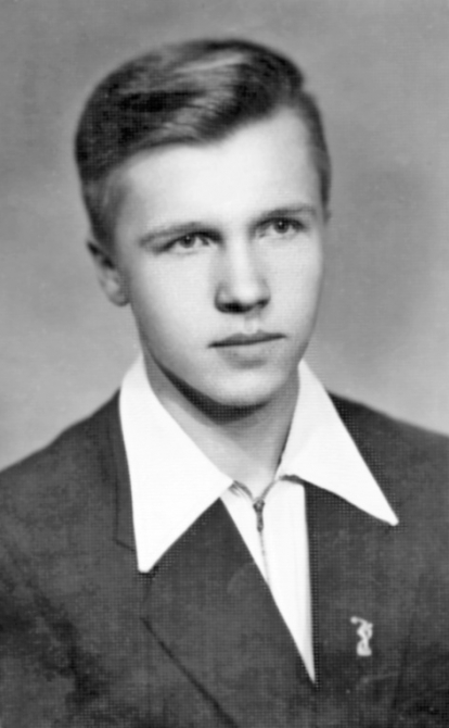 Архивные фотографии юбиляра. Владимиру Николаевичу Шатаеву 75 лет! (Альпинизм, категория трудности)