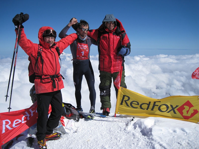 RedFox Elbrus Race и День Победы. Спасибо, что они подарили нам такой светлый праздник (Скайраннинг)