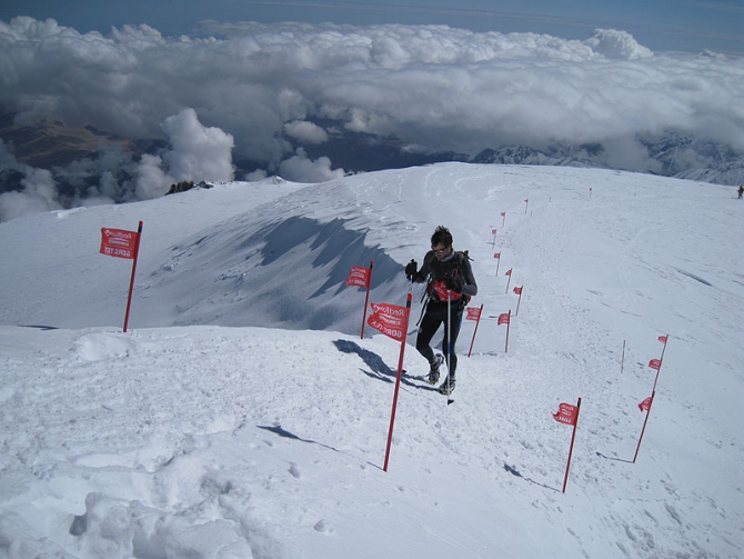 RedFox Elbrus Race и День Победы. Спасибо, что они подарили нам такой светлый праздник (Скайраннинг)