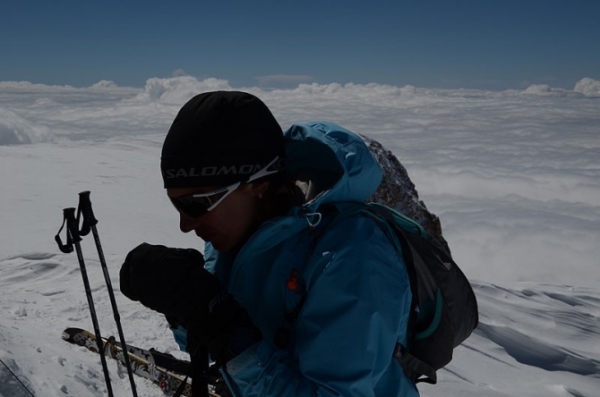 RedFox Elbrus Race и День Победы. Спасибо, что они подарили нам такой светлый праздник (Скайраннинг)