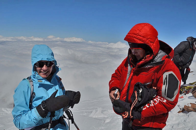 RedFox Elbrus Race и День Победы. Спасибо, что они подарили нам такой светлый праздник (Скайраннинг)