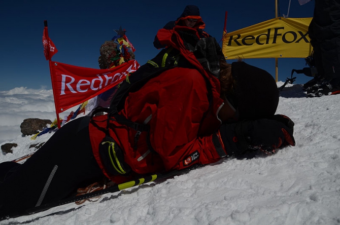 RedFox Elbrus Race и День Победы. Спасибо, что они подарили нам такой светлый праздник (Скайраннинг)