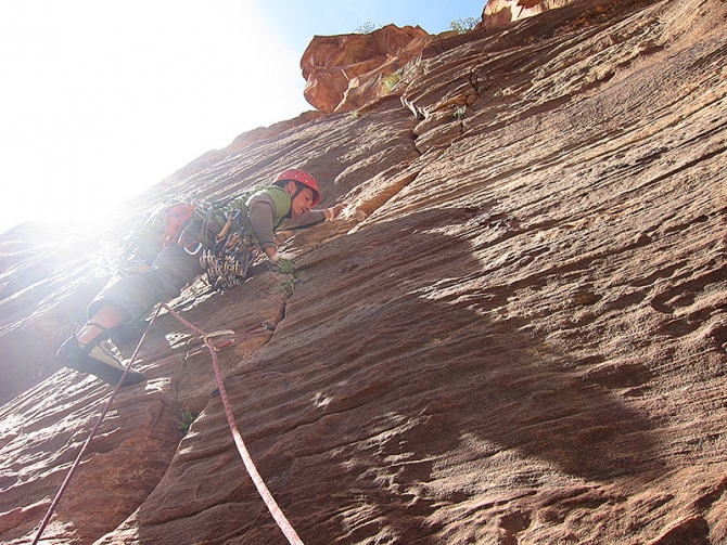 Отчет о тестирование двухосевых фрэнд Axel производства Rock Empire. UPDATE (закладные элементы, двухосевые фрэнды axel, камалоты)