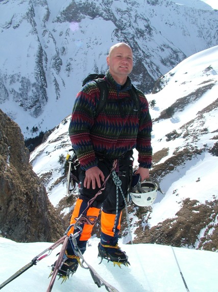 Лед в Баксанском ущелье или история одной не очень удачной поездки. (Альпинизм, инструмент, кошки, баксанское ущелье, тест снаряжения, ледолазание)