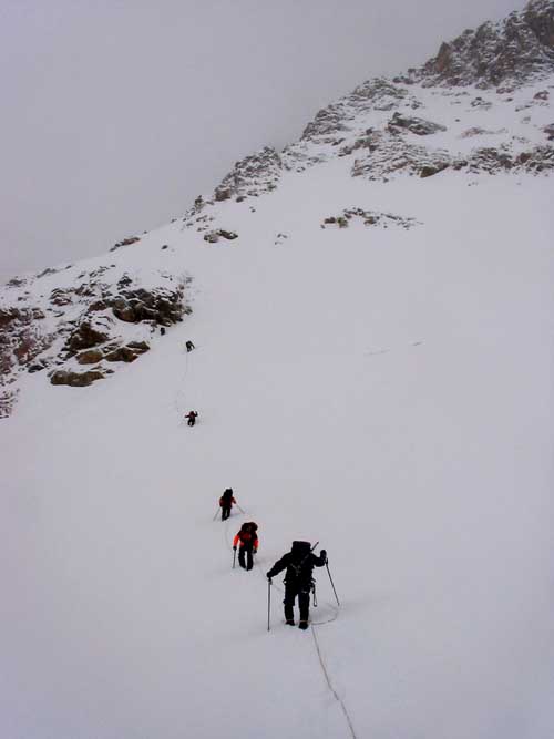 Спасательные работы на Джанги-Тау 11.03-15.03 2007. Хроника в изложении Сергея Веденина. (Альпинизм, аварии, безенги, спасработы)