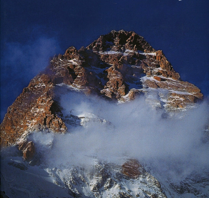 К2 (ЧОГОРИ). Полеты во сне и наяву. (Альпинизм, годуин остин, абруцци, балторо)