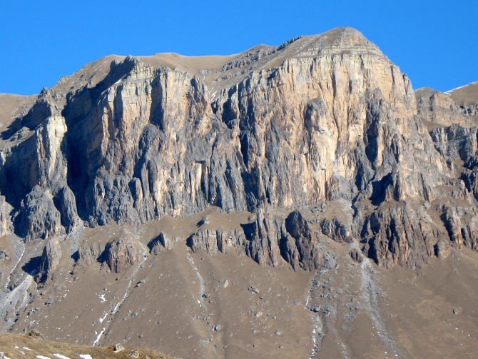 Скалы северного Приэльбрусья (Альпинизм, приэльбрусье, кавказ, тещины зубы)