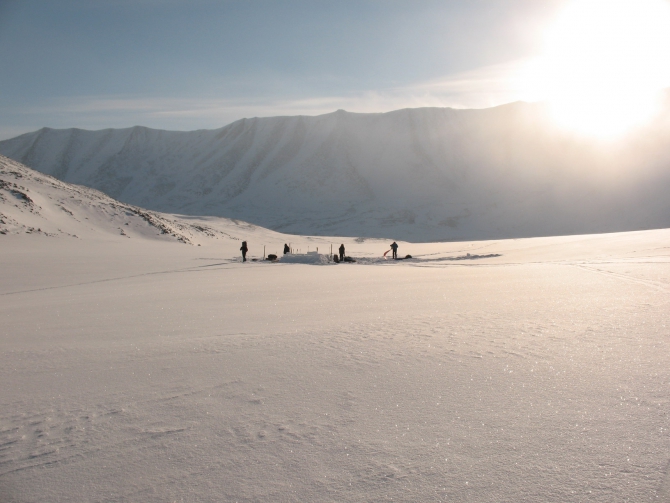 Приполярный Урал 2007: жизнь хороша, когда есть мясо и сгущенка ;-, Ски-тур, великий новгород, зима, сюжет, манарага, лыжный туризм, аудио)