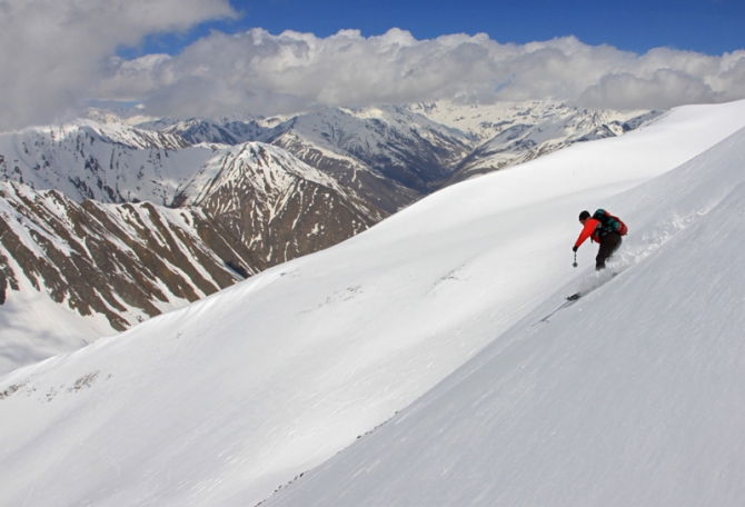 Ски-тур/ бэккантри на Казбеке (Бэккантри/Фрирайд, арчилу цинцадзе, чекулаева оксана)