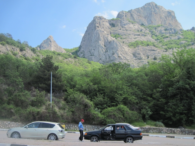 Повествование с цитатами из Н.Носова и картинками от участников "Как мы на "Незнаек" ходили". (Альпинизм, крым, скалолазание, "незнайки на луне")