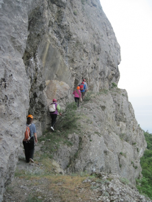 Повествование с цитатами из Н.Носова и картинками от участников "Как мы на "Незнаек" ходили". (Альпинизм, крым, скалолазание, "незнайки на луне")
